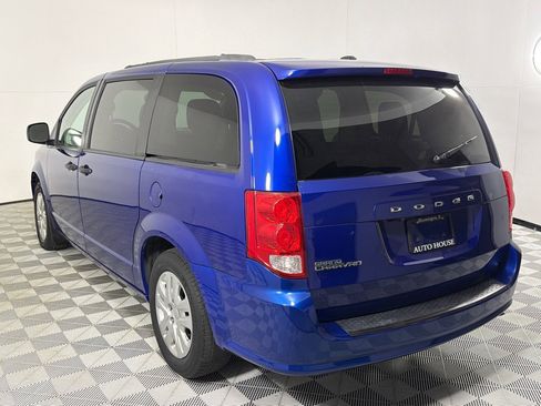 Used 2019 Dodge Grand Caravan SE w/ UConnect Hands-Free Group image 7