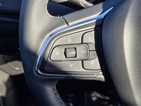 Certified 2024 Buick Encore GX Avenir image 17