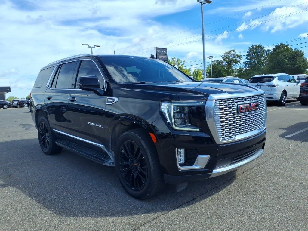 Used 2022 GMC Yukon Denali AWD/4WD image 3
