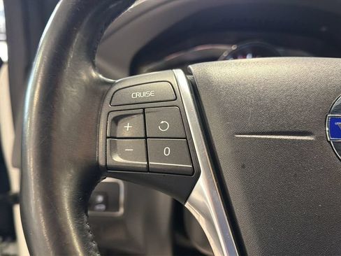 Used 2016 Volvo XC60 T6 AWD/4WD image 26