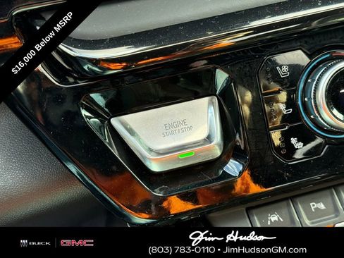 Used 2024 GMC Sierra 1500 AT4X image 31