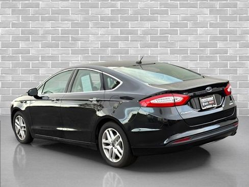 Used 2015 Ford Fusion SE w/ Equipment Group 202A image 5