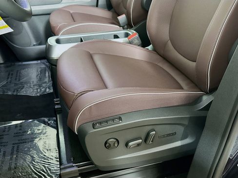 New 2025 Volkswagen ID. Buzz Pro S image 18