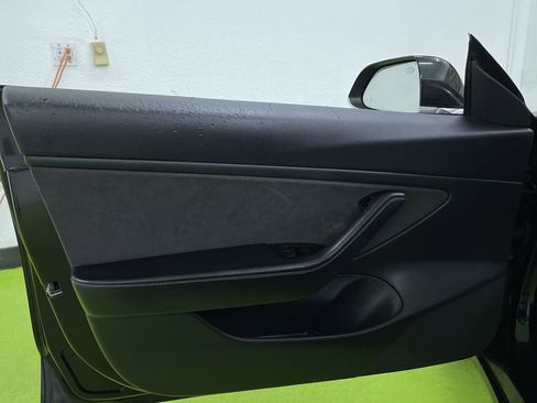 Used 2018 Tesla Model 3 Long Range image 15