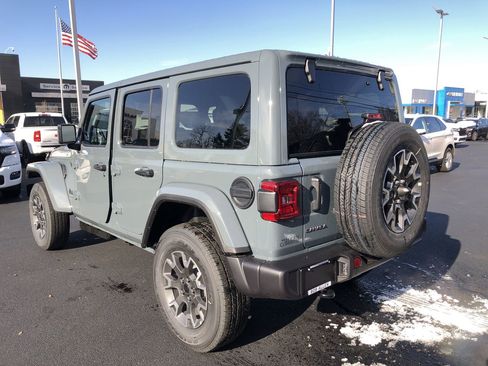 New 2026 Jeep Wrangler Sahara w/ Technology Group image 4
