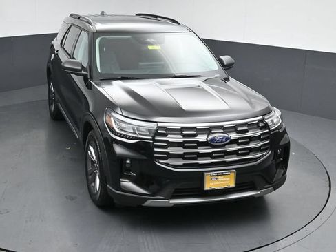 Certified 2025 Ford Explorer Active w/ Active Comfort Package AWD/4WD image 47