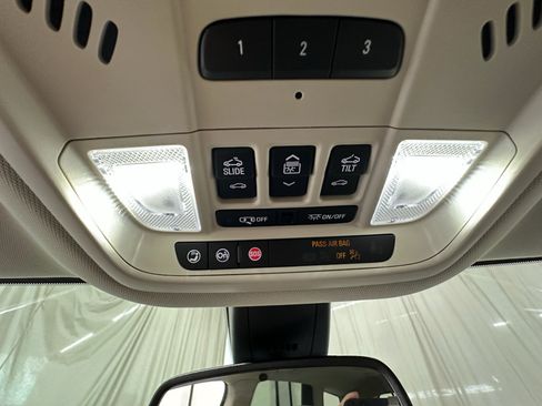 Used 2024 Buick Enclave Essence w/ Experience Buick Package AWD/4WD image 29