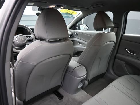 Certified 2025 Hyundai Elantra Sport image 23