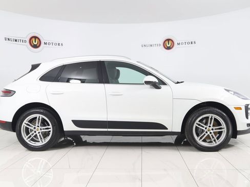 Used 2021 Porsche Macan image 2