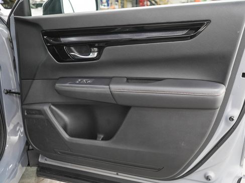 Used 2024 Honda CR-V Sport Touring image 9