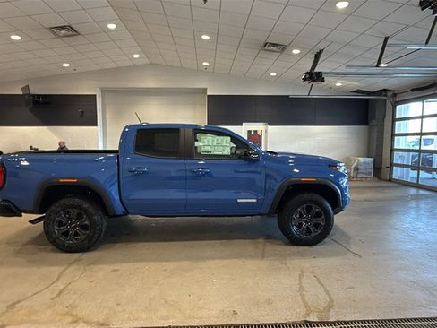 New 2025 GMC Canyon Elevation w/ Convenience Package image 5