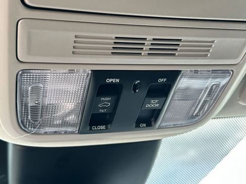Certified 2026 Honda Odyssey EX-L image 37