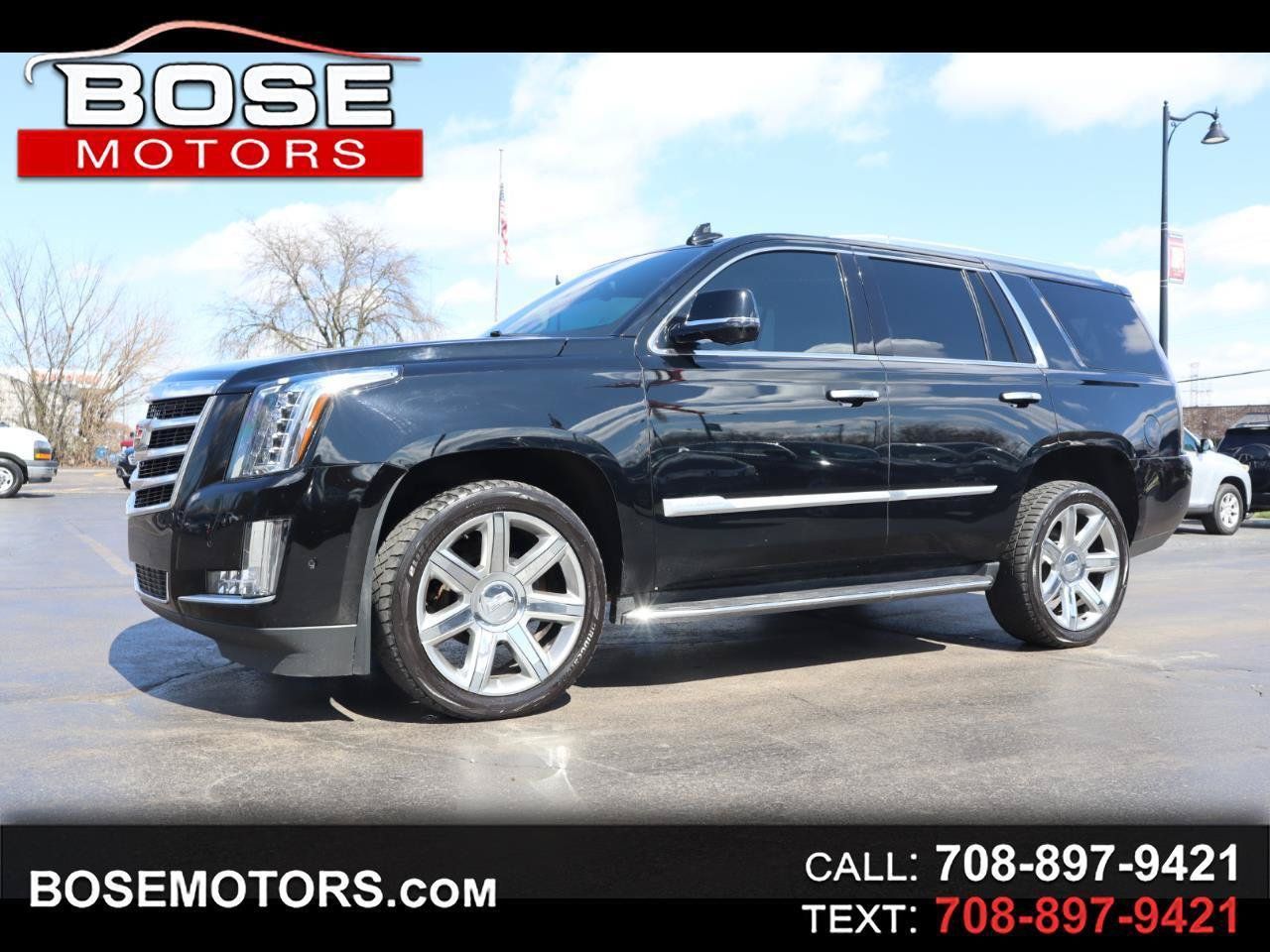 Used 2020 Cadillac Escalade Luxury RWD image 1