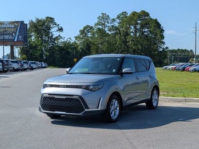 Used 2025 Kia Soul LX w/ LX Technology Package