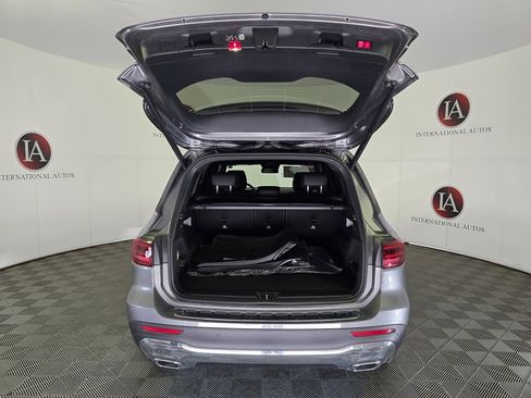 New 2025 Mercedes-Benz GLB 250 4MATIC image 8