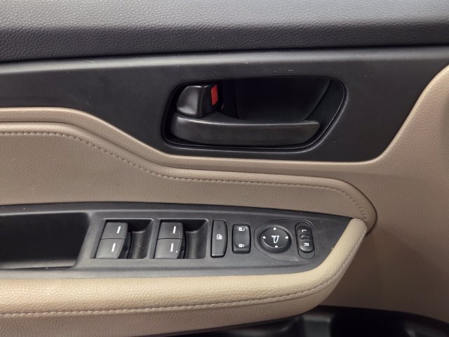Used 2023 Honda Odyssey EX image 29