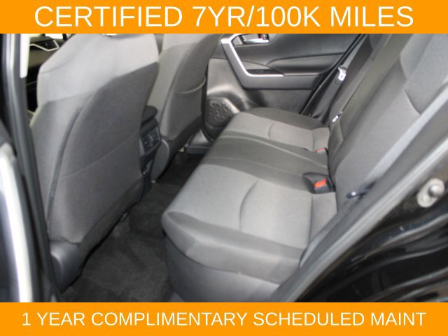 Used 2025 Toyota RAV4 XLE AWD/4WD image 13