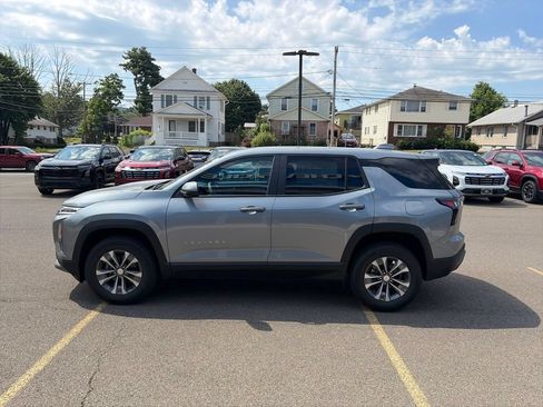 New 2027 Chevrolet Equinox LT w/ Convenience Package II AWD/4WD image 4