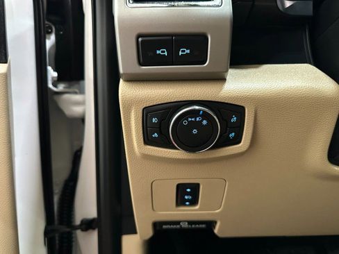 Used 2017 Ford F350 Lariat w/ FX4 Off-Road Package image 53