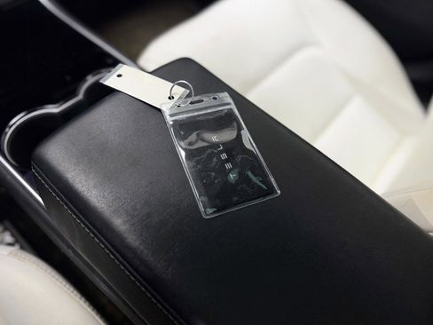 Used 2019 Tesla Model 3 Long Range image 19