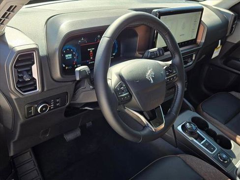 New 2025 Ford Bronco Sport Outer Banks image 3