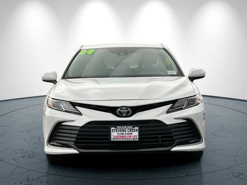 Used 2024 Toyota Camry LE image 9