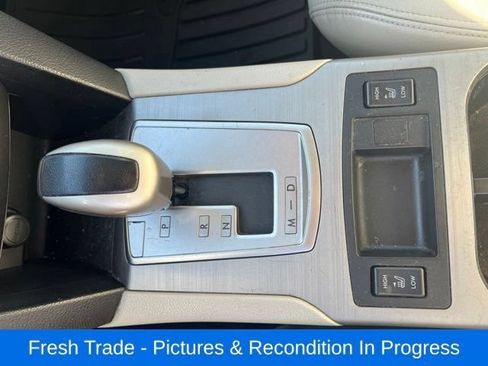 Used 2011 Subaru Outback 3.6R Limited w/ PWR Moonroof Pkg AWD/4WD image 15
