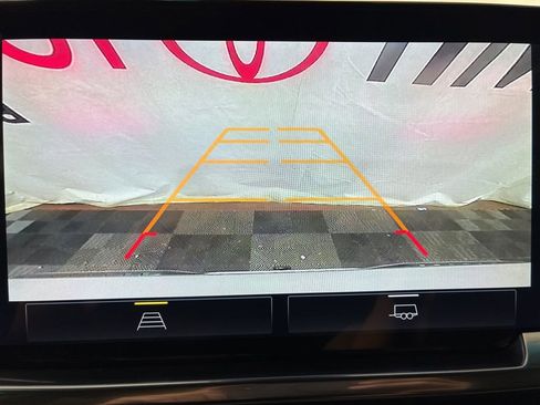 Used 2022 Chevrolet Silverado 1500 LT image 31