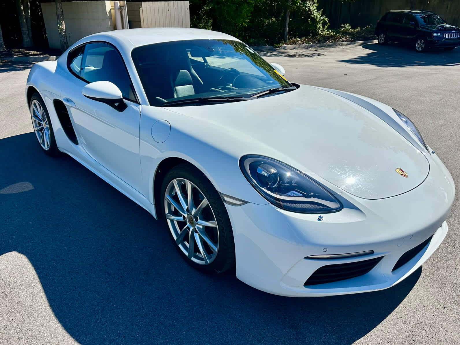 Used 2018 Porsche 718 Cayman RWD image 3