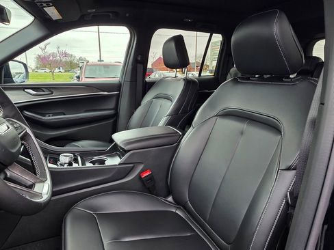 New 2026 Jeep Grand Cherokee Limited image 10