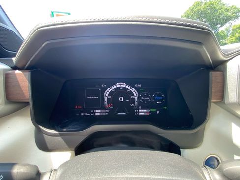 Used 2024 Toyota Tundra Capstone AWD/4WD image 16