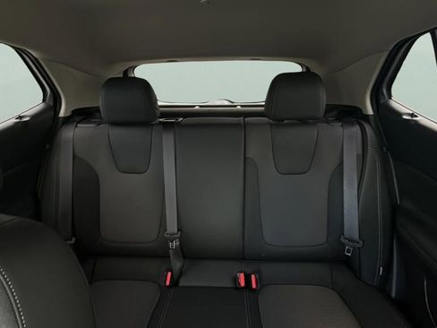 Used 2024 Buick Encore GX Preferred image 29