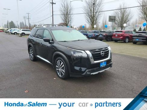 Used 2022 Nissan Pathfinder Platinum w/ Cargo Package image 49