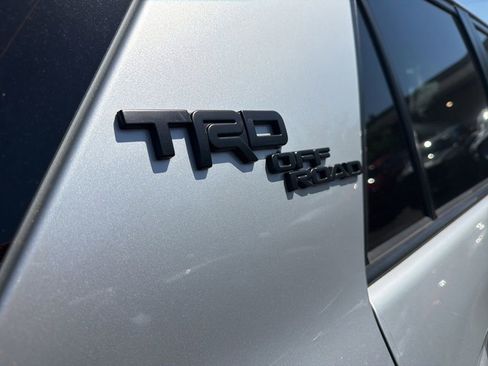 Used 2020 Toyota 4Runner TRD Off-Road Premium w/ Moonroof Package AWD/4WD image 14