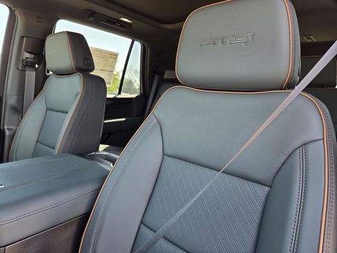 New 2026 GMC Yukon AT4 w/ AT4 Premium Package AWD/4WD image 24