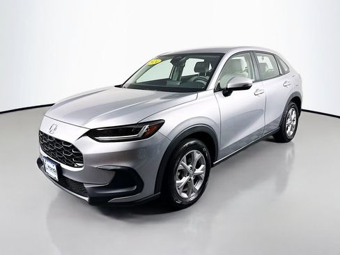 Certified 2024 Honda HR-V LX image 3