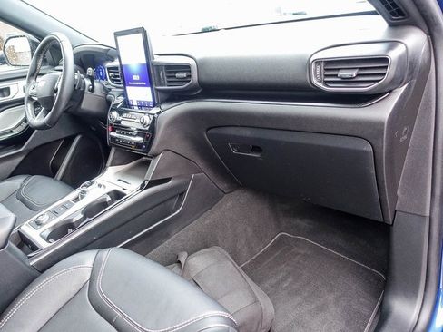 Used 2022 Ford Explorer ST w/ Equipment Group 401A image 6