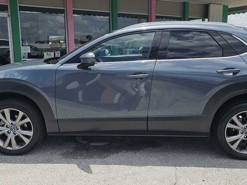 Used 2021 MAZDA CX-30 FWD 2.5 S w/ Premium Package image 2