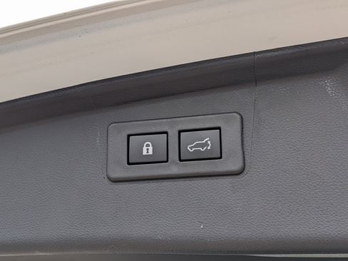 Used 2024 Subaru Outback Touring XT AWD/4WD image 14