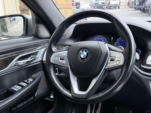 Used 2018 BMW 750i xDrive image 15