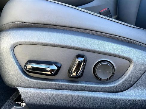 New 2026 Lexus UX 300h FWD image 15