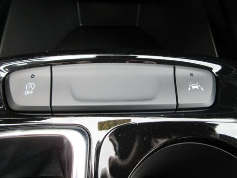 New 2026 Chevrolet Trax LT image 28