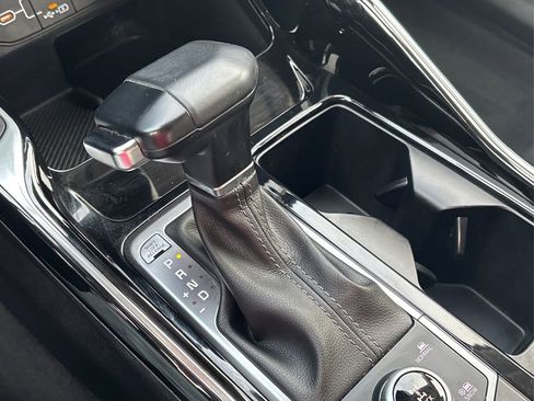 Certified 2024 Kia Sorento SX image 36