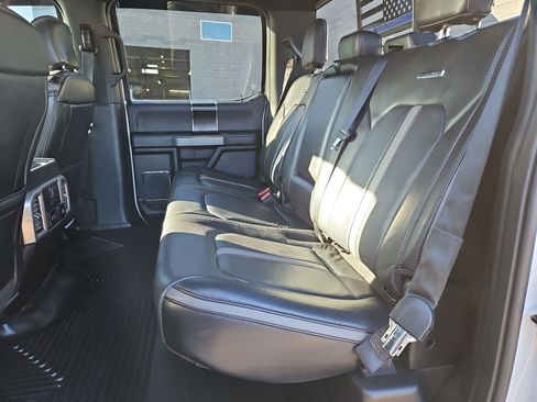 Used 2018 Ford F150 Platinum w/ Equipment Group 701A Luxury image 28