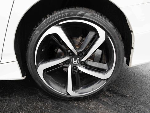 Used 2019 Honda Accord Sport image 28