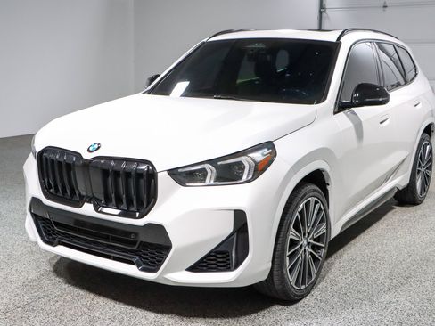 Used 2023 BMW X1 xDrive28i w/ Premium Package AWD/4WD image 32