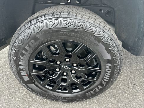 Certified 2026 Chevrolet Colorado Trail Boss AWD/4WD image 24