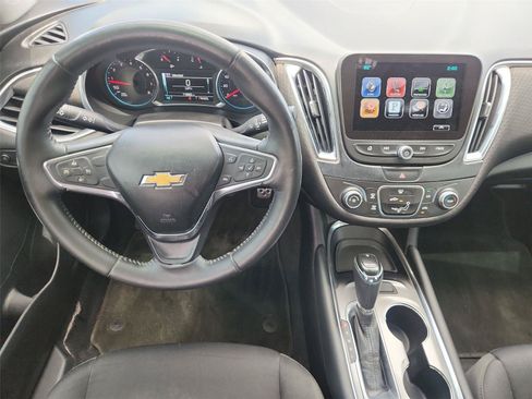 Used 2016 Chevrolet Malibu LT FWD image 11