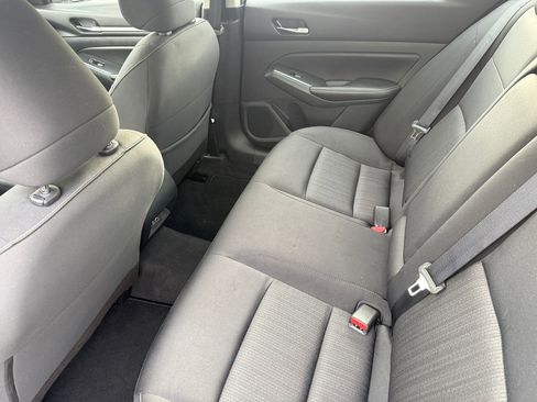 Used 2022 Nissan Altima 2.5 SV image 14