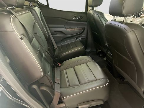 Used 2023 GMC Acadia Denali w/ Denali Technology Package image 29